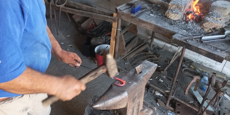 Forge Your Fortune: Blacksmith Workshop in Deutsch-Weißkirch