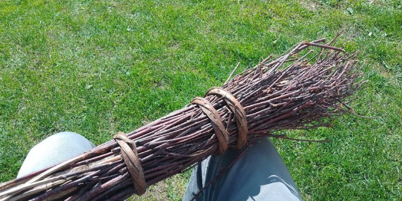 Traditional Broom Crafting Workshop in Măgura