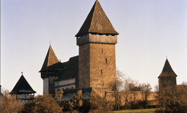 Churchcastle in Iacobeni in Iacobeni