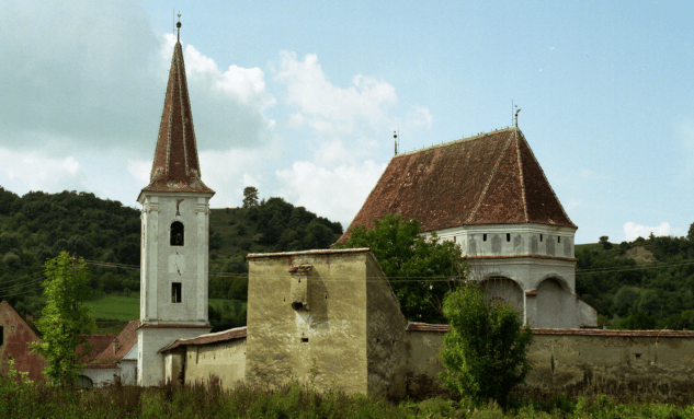 Fortified Church Cloaşterf in Cloaşterf