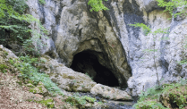 Cioclovina Cave in Cioclovina
