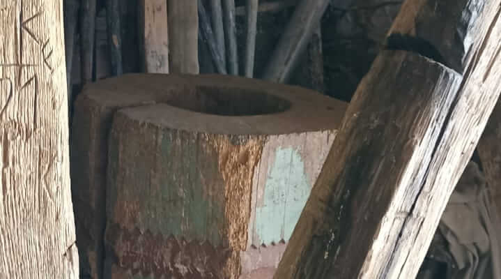 The old baptismal font in the evangelic church in Nou Sasesc.