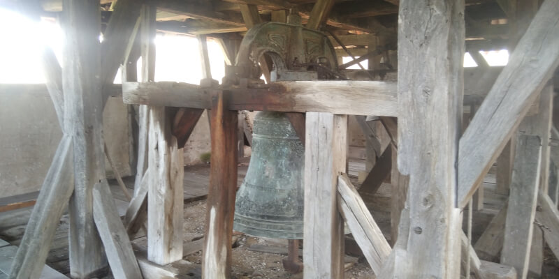 Die Glocken in der Kirchenburg in Jakobsdorf.