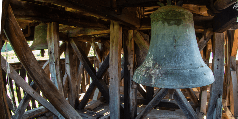 The bell in Alma Vii