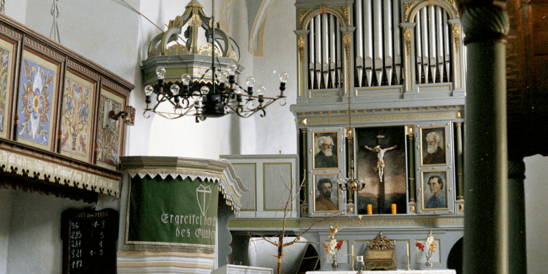 The interior of the church Me?endorf, Transylvania