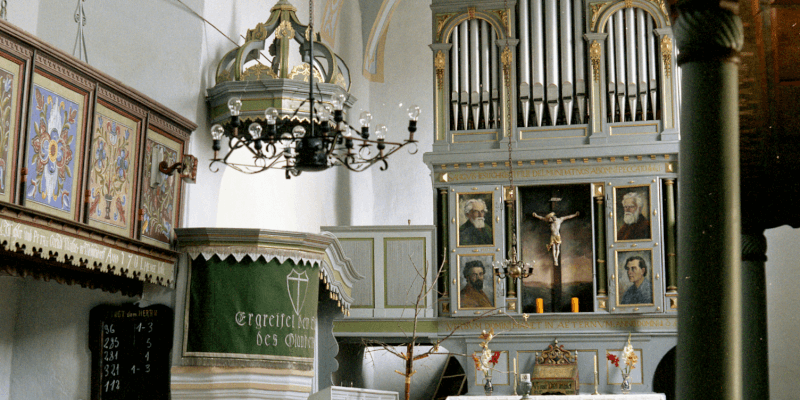 Der Innenraum der Kirche in Meschendorf, Siebenbürgen