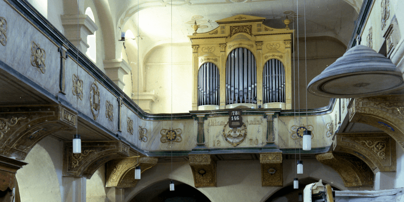 Die Orgel in der Kirche in Burgberg Siebenbürgen