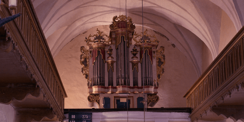 Die Orgel in der Kirchenburg in Alzen, Altana, Siebenbuergen