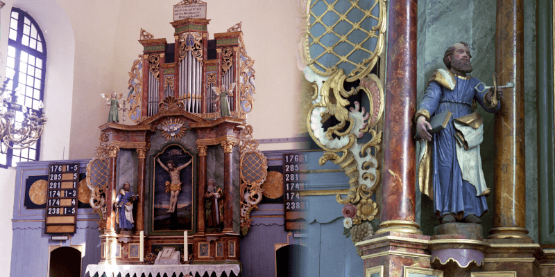 Der Altar und die Orgel in Deuschtekes/Ticusu in Siebenbürgen