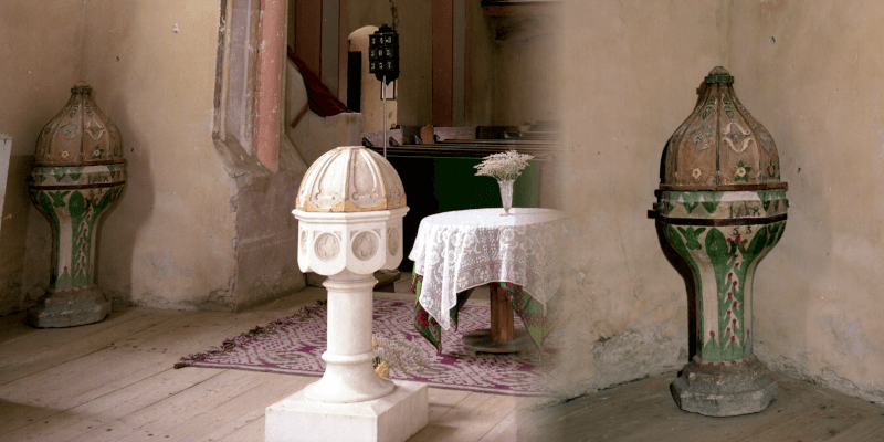 Die Taufsteine in der Kirchenburg in Lechnita/Lechnitz in Siebenbürgen