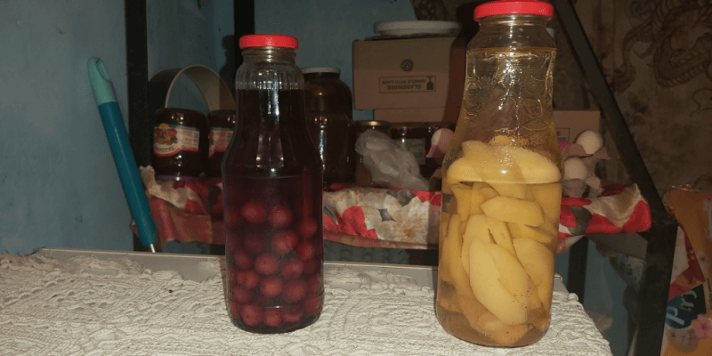 Cherry and Quince Compote in Daia